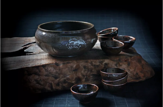 大茶碗:食罷一覺睡,起來兩碗茶。(圖2) 大茶碗:食罷一覺睡,起來兩碗茶。(圖2)