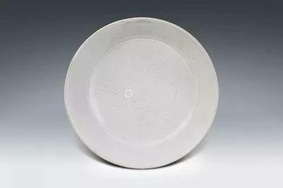 宋代定窯刻花盤 宋代定窯刻花盤